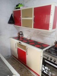 غراض للبيع كلمن سعره كاونتر قطعتين وكنتور بابين وبوفيه جديده بوفيه 110...