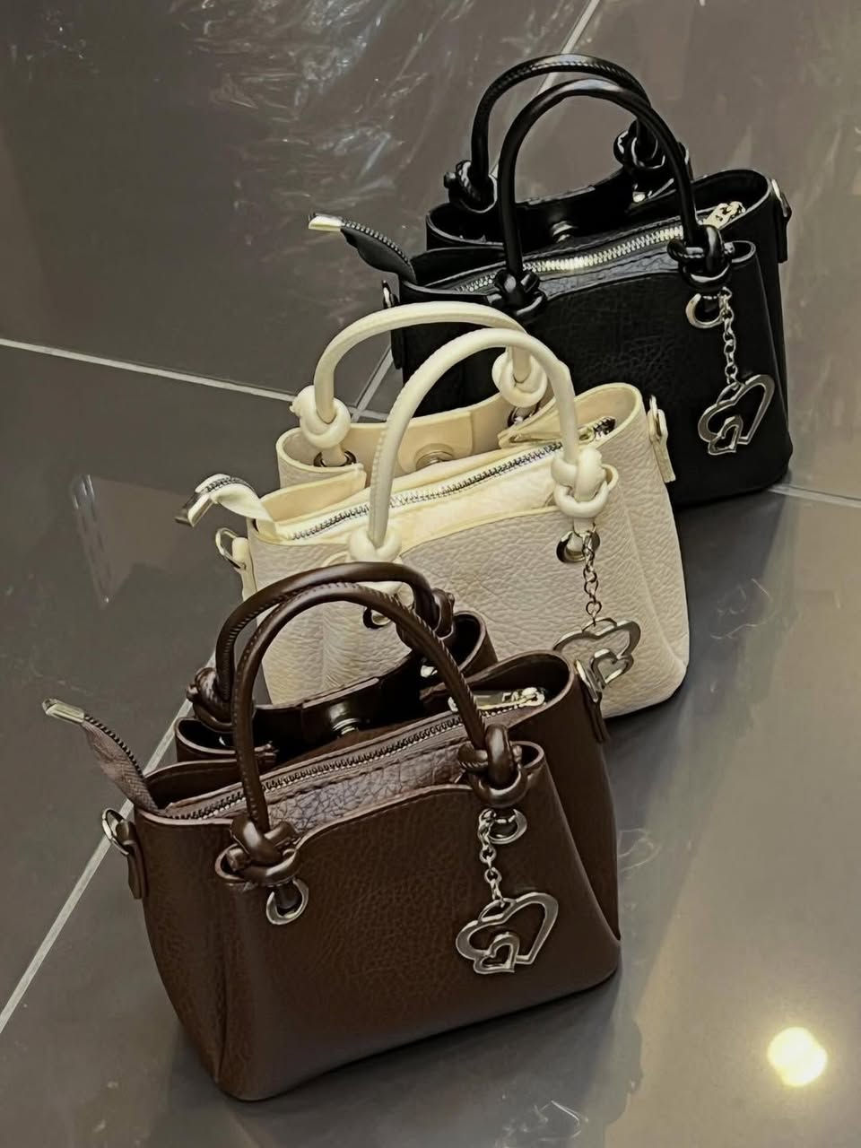 جاهز للشحن من المصنع مباشره
 حقائب نسائية ماستر كوبي كواليتي عالية 
 لطلب للأنضمام إلى قناتنا على التيلجرام جميع الموديلات اشترك 👇🏻
https://t.me/+oRJWJzbWwfY5Y2Y0
https://t.me/+oRJWJzbWwfY5Y2Y0
تابع قناتنا على الواتساب 
https://whatsapp.com/channel/0029VbBYql5IyPtT3NnOT83d


**إذا كنت صاحب هذا الإعلان وتريد حذفه لأي سبب، رجاءا أرسل رسالة إلى الدعم الفني**