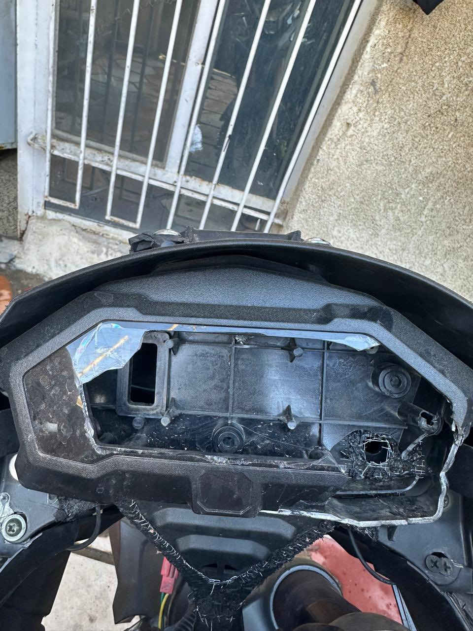 دراجه دايون دفنجر
محرك250CC

موديل2025

كير6نمر

رقم اربيل دراجه بسمي تحويل ثاني يوم 

دراجه ضررها  ونقصها شاشه الاكترونيه بس

كلشي بيها تمام 

لكطه ومستعجلين عله بيعتها 

سعرها 2750000 وبيها شويه مجال لطبين 

            مليونين وسبعميه وخمسين


**إذا كنت صاحب هذا الإعلان وتريد حذفه لأي سبب، رجاءا أرسل رسالة إلى الدعم الفني**