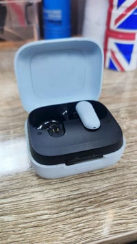 بغداد • كيس يشحن • سماعة شغالة