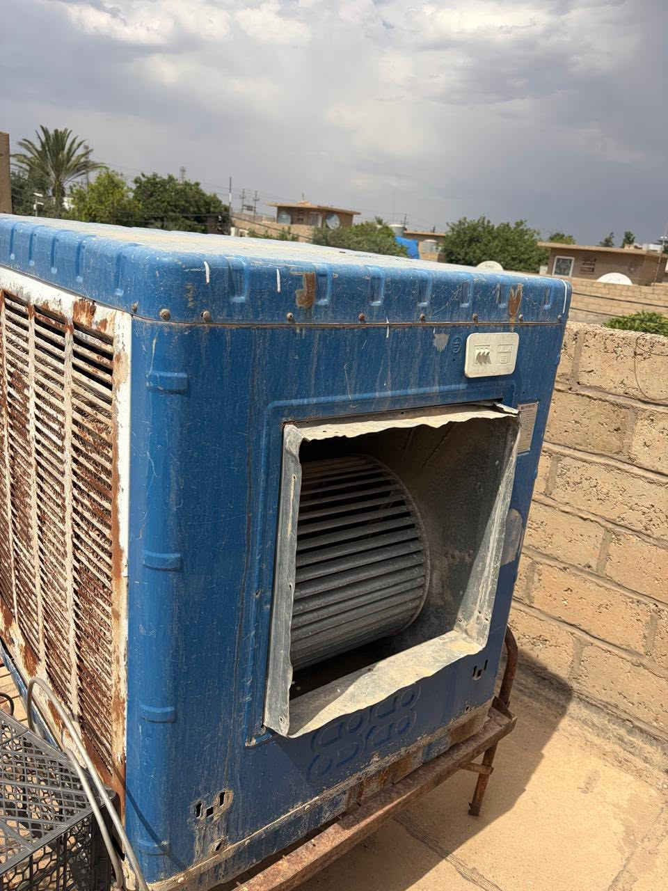 مبرده مركزية  نوع سمارت للبيع شغال كل عيب ما بها ،تعال شوف التبريد بنفسك السعر250 ومبرده سوبر الكتريك شغال ماطور جديد موسم واحد شغال السعر 100
الاتصال على الرقم ***********

