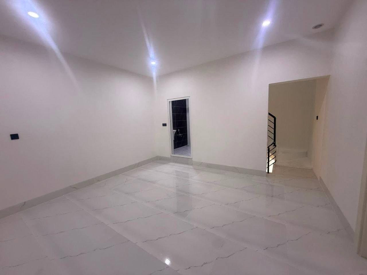 🔸سند طابو يتسجل بإسم اي عراقي
📍أربيل-منزلين لبيع حي فرمانبران قرب شارع كورنيش

➖مساحة 130M+100M طابقين مربع ركن
يتكون⤵️
➖4غرف نوم 
➖استقبال-صاله-مطبخ-مجموعه 
صحيات-كراج
***********
***********
***********
**********************
في حال لم يتوافق العقار مع رغبتكم او لم يكن بقدر امكانيتكم زوروا موقعنا على تلكرام للتصفح على اكثر عدد من العقارات المتوفرة•https://t.me/miran_48

9 دفتر 20 ورقه
8 دفتر 10 ورقه
