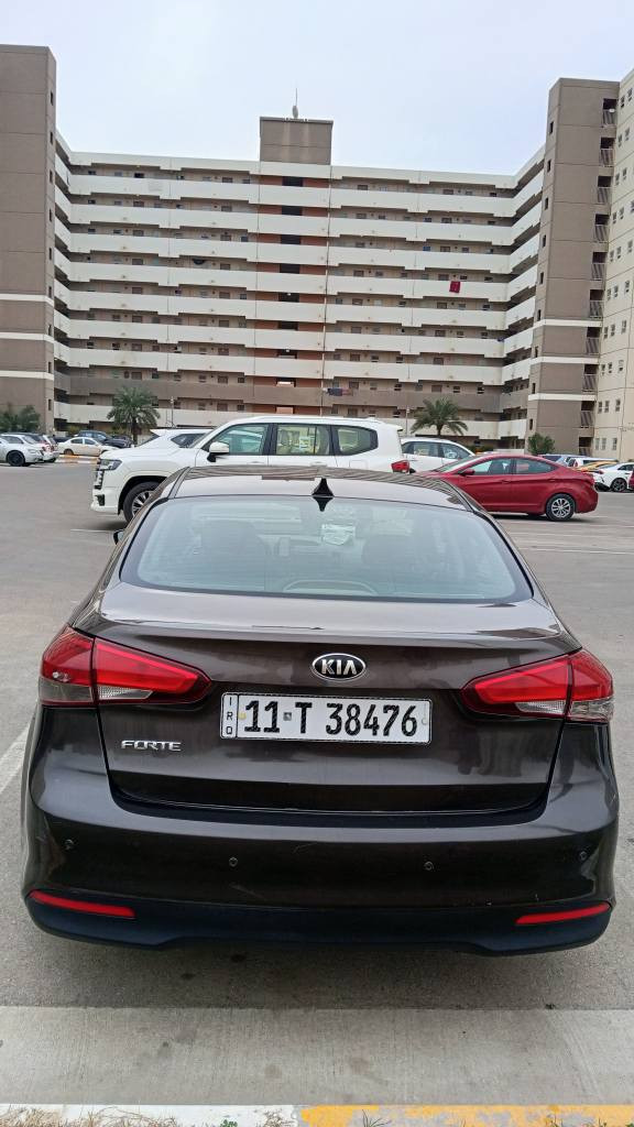 السلام عليكم فورتي 2017 حادثها وجه الصندوك فقط بدون تبديل بدون دواخل بجم كبس السياره ليبل واحد  ماشيه 94 قابل للزيادة السعر المطلوب 128  
عنوان بسمايه 
*********** بغداد, العراق
