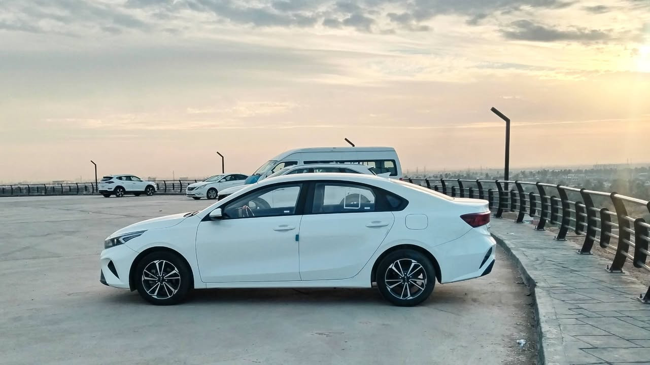 السلام عليكم
كية سيراتو موديل 22
رقم اربيل باسمي
سيارة جاهزة من كلشي ماتخسر عليها
حدادية بلادي شرط
ماشية 122
السيارة استخدام شخصي على ايدي
كفالة عده صبغ بدوسه وربع الهلال جهة السكن
وبيها رصعات بسيطة
محرك 1600
مواصفات
شاشه لمس بلاديه
كامره دواره
حساس خلفي
تبريد قطعتين
٣ انظمة قيادة 
مثبت سرعة
فول تحكم ستيرن
لد امامي
حساس تاير
ومانع انزلاق
ويل كب
وبعد بيها مواصفات
سعرها ب168
مكاني سماوة تفاصيل أكثر خاص رقم *********** بيه واتساب
