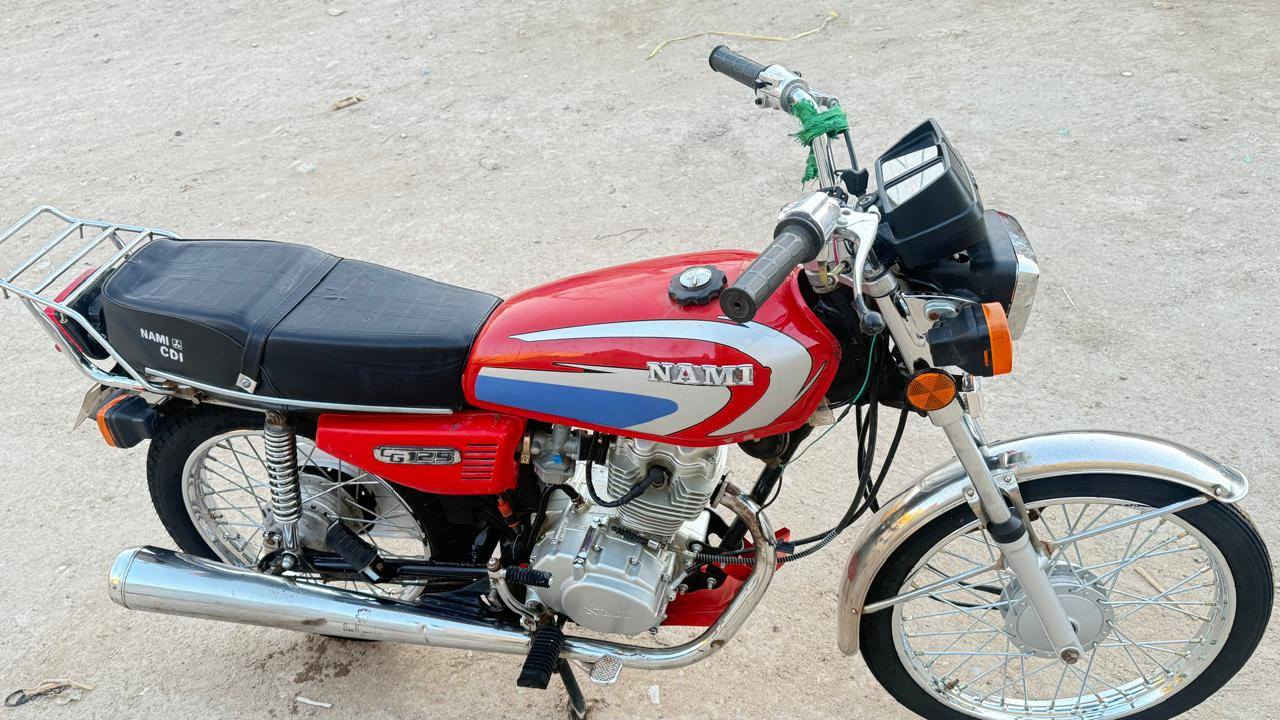 دراجة ايراني 2012 

اوراق اصولي باسمي وكيل سيد خلدون تعمير جديد محرك مجفت  كهربائيات كلها شغاله دراجه جاهزة ربع دينار ماتصرف عليها 
السعر 1100 (مليون وميه)وبيها مجال بسيط للشراي اتصل او خاص متواجد او واتساب 
***********
