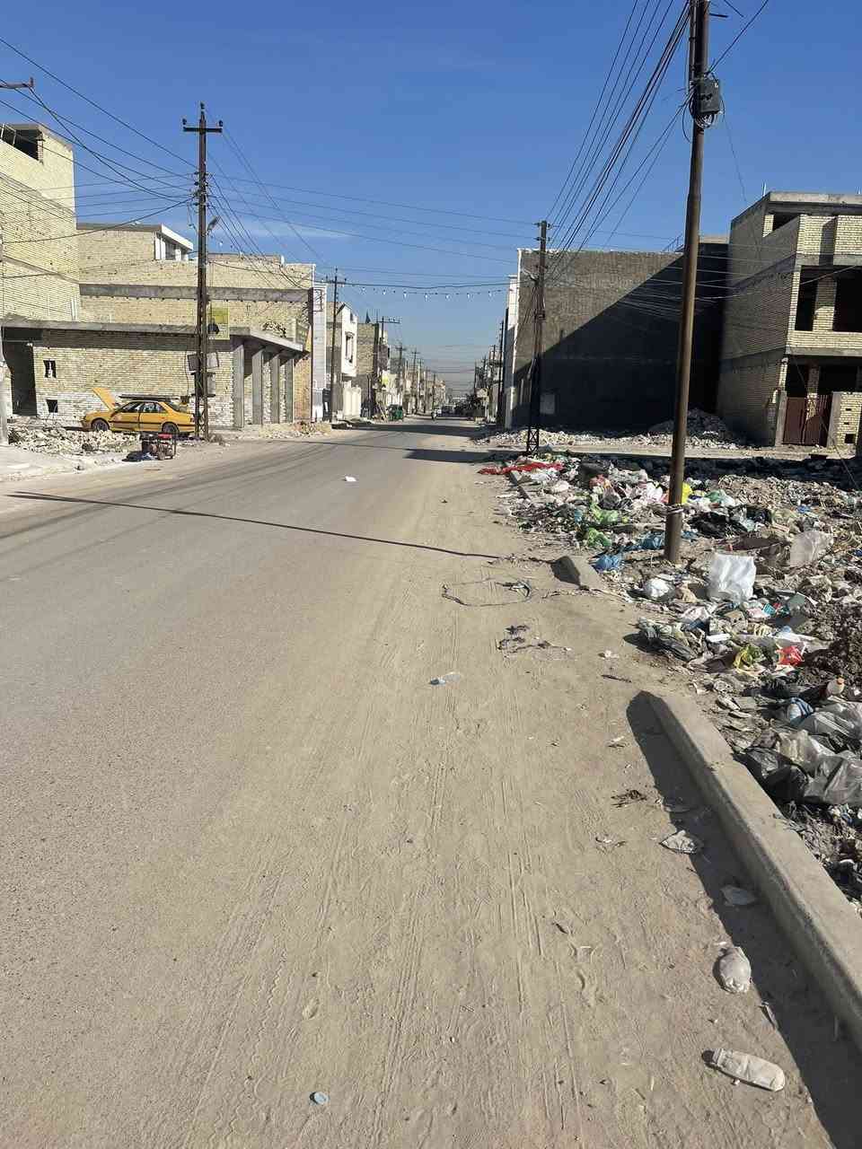 سلام عليكم قطعه ارض زراعي سند 25 بيها قرار قاضي في الزعفرانيه الربيع بستان بيت بنيه الأرض تجاريه على الشارع مساحه 150م تصلح بنايه محلات وباقي الطوابق شقق سكنيه للسكن والاستثمار ارض كلش حلوه ومرتبه واجهه 7,5 نزال 20 الأرض بدايه المنطقه قي شارع 10 للاستفسار *********** سعر الأرض 122مليون وبيها مجال متوفر على الواتساب
