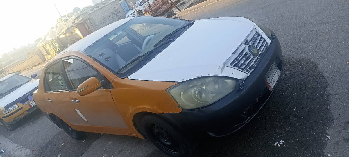 السلام عليكم جيلي مديل 11كير اومحرك ابلاد السياره حلوه كلهه شغاله يعني كبل الشارع السعر20اوبيهه مجال الشراي ***********
