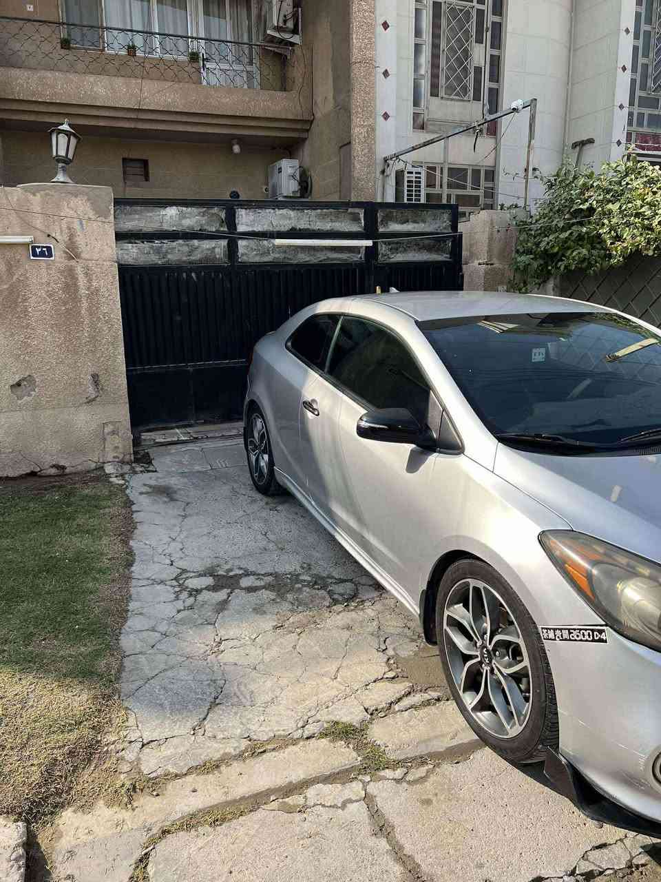 فورتي تك باب مديل ٢٠١٥ حادث جاملغ خلفي جهة السايق وشويه من الجنطه
فول عدئ الفتحة
بصمه 
تحكم ستيرن
كشنات جلد
تدفئه كشنات
قطعتين تبريد
ماشيه ١٠٨ وقابله للزياده
كير ومكينه مكفولات
السعر ٨٢ ورقه وبيه مجال حك الجيه
***********
