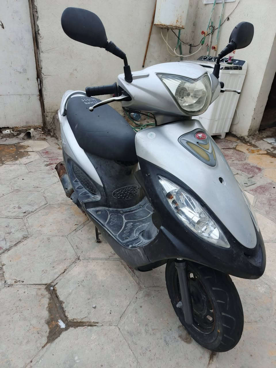 النيلي رمبه بعدهي ما ماشيه والرصاصي صار شهر من طلعت حاويه المكان ناصريه مركز الي  يراسل خاص ويدلل


**إذا كنت صاحب هذا الإعلان وتريد حذفه لأي سبب، رجاءا أرسل رسالة إلى الدعم الفني**