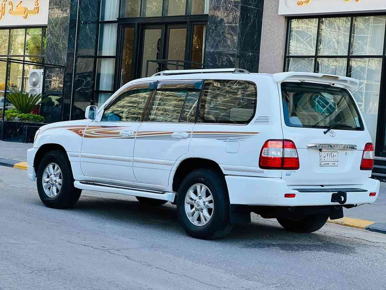 تيوته لاندكروز مديل 2004 محدثه 7 فول مواصفات سعر 127 وبيه مجال للاستفسار الاتصال *********** خليجي بيه جاملغ بدون دواخل وبيهه رشات صبغ جماليه مواصفات فول 1عله1 فتحه سقف سبعه 7راكب ثلث قطع تبريد دبل تانكي ثلاجه داخليه شاشه يباد كامره دواره كير وتماتيك زراق لايت حساسات خلفيه مري كهربائي  داخل صاج حافضه سيدي 12قرص مكينه سته 6سلندر مكينه وكير مكفولات حداديه جديدهه تخم تاير جديد تبريد شغال ثلج رقم بغداد مشروع وطني سياره جديده وجاهزه وأي نقص مابيهه مكان سياره كربلاء كربلاء, العراق
