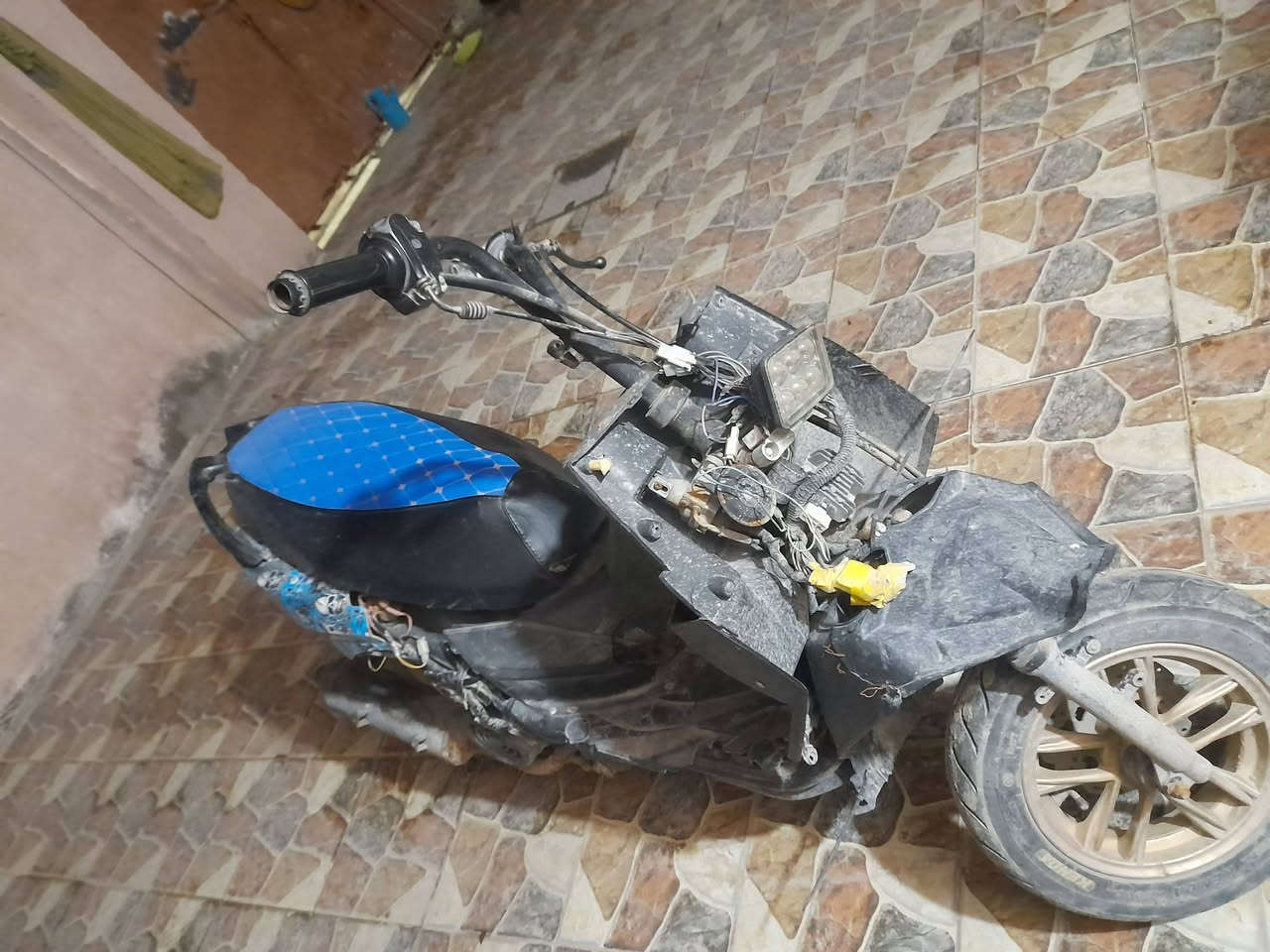 سلام عليكم دراجه اللبيع مكاني نجف ابو صخير سعر ١٨٠ بيه مجال  دراجه نضيف  شغاله  سلف مكينه نضيفه شراي بي خير او يدلل


**إذا كنت صاحب هذا الإعلان وتريد حذفه لأي سبب، رجاءا أرسل رسالة إلى الدعم الفني**