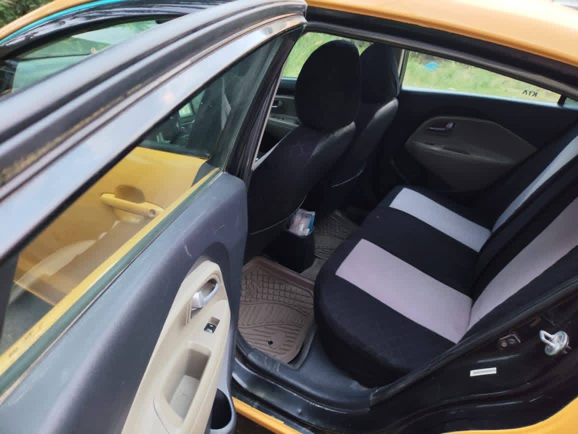 سلام عليكم كية ريو موديل ٢٠٠١٠ وارد أمريكي حادثة جاملق أمامي من امريكا تخم تاير باتري جديد مكينة كير جدد لسعر ٧٧ و بيهة مجال ***********
