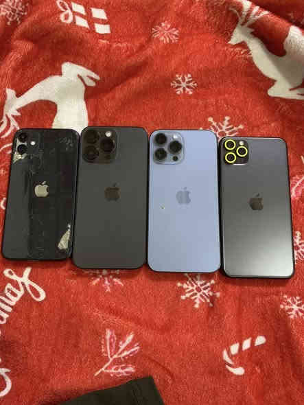 أجهزه عدد 4
14برو ماكس

256بطاريه89

الون الاسود شرق أوسط ماستر

قكله شغال الجهاز

فيس ايدي ✅ كامرات ✅ اتصال ✅ سيمكرت ✅كله شغال الجهاز مابي خلل 

شاشه 3خيارات مستبدل 

كله شغال يرهم مراوس ويرهم بيع مكاني بغداد مدي السعر 625

الثاني 

13برو ماكسً

256بطاريهًً100مستبدل

ألون البحري كله شغال

سيمكرت✅اتصال✅وأي فأي✅فيس إيدي✅

كله شغال كاميرا الواسعه متوقفه الباقي كله شغال 

شاشه 3خيارات مستبدل مال شركه وين متريد   افحصه شرط 120هيرتز مابي مشكله الجهاز 
السعر 450وبي مجال

الثالث 11برو ماكس
ذاكره512بطاريه78
ألون الأسود كله شغال 
كامرات✅اتصال ✅سيمكرت✅وأي فأي✅
فيس متوقف الباقي مكفول وين متريد افحص 
كله شغال الجهاز 
شاشه 3خيارات مستبدل 
يرهم مراوس  ويرهم بيع السعر275وبيً مجال

الثالث 11عادي
ذاكره64بطاريه92مرفوعه
دبل شريحه كله شغال
ألون الأسود الجهاز ضهره مفلش
عوزه ضهر 
كامرات بيه غواش قليل✅اتصال سيمكرت✅فيس إيدي✅
مابي مشكله الجهاز يرهم مراوس ويرهم بيع 
السعر165وبيً مجال مكاني بغداد مدينه الصدر 
يزهمن مراوس مكاني بغداد مدينه الصدر ***********
