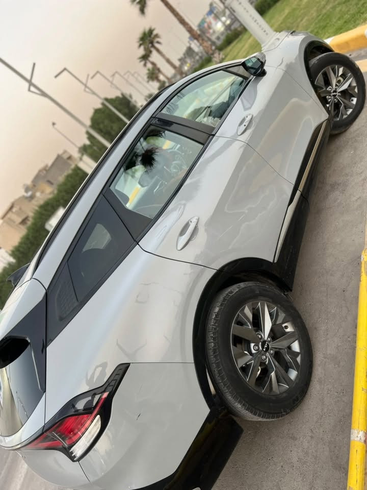 سبورتج 2023 وارد امريكي  باب مبدل ولثاني بارد وطلع بيها كلير من امريكا سونار يمك فول مواصفات ماشيه 52 الف 
ب 185 وبيها مجال 
بغداد الغزاليه
***********

