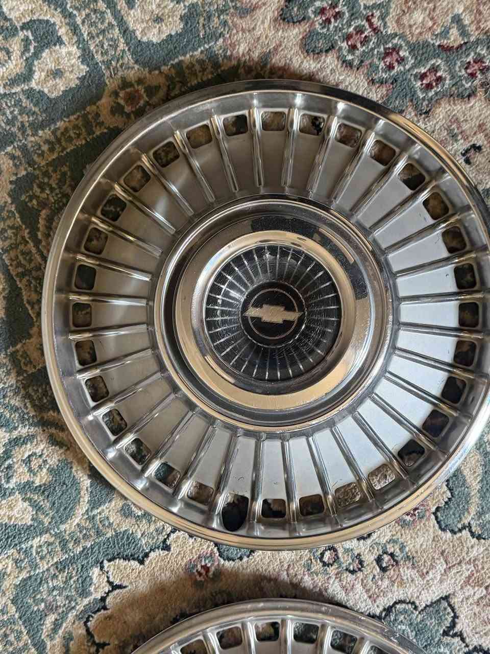 سلام عليكم تخم. 63.  نضافه. ٩٠.  ب٤٢٥. وبيهن  مجال. قليل.  ‭٠٧٧٦ ٢٤٥ ٣١٣٢‬
