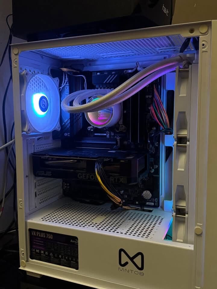سلام عليكم شبابنه الطيبه
عندي هذا الكيس للبيع

I7 12700K
4060ti 8g
MB Z790 gigabyte UD DDR 4
Deep cool EL 360M
RAM 16 4800hz (2*8) كورسير
Power 750 bronze
سعرها 1650 (مليون وستميه وخمسين)
بيها مجال للشراي الطيب
مكلف بالنشر الي عنده استفسار على هذا الرقم ويزودك بالتفاصيل الباقيه 
واتس او رصيد موجود (الماسنجر ماموجود❌)

‪ ***********‬

شكراً الكم
ادمن♥️♥️
