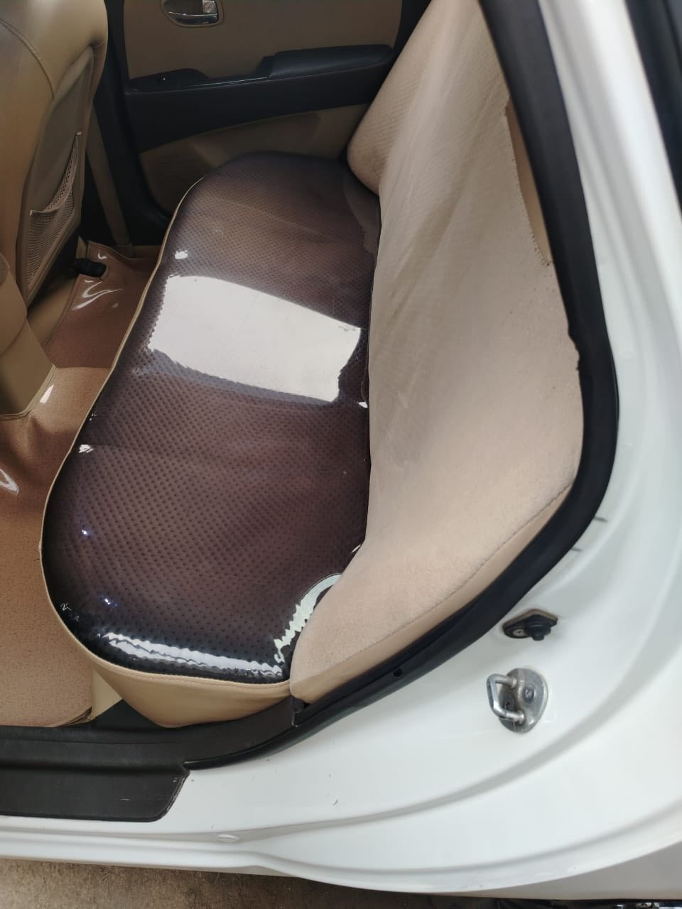 للبيع النتره خليجي مكينه 1600 دكشن عالي  ٢٠١١ تلث قطع صبغ مكان السياره بغداد جسر ديالى الجديد ***********
