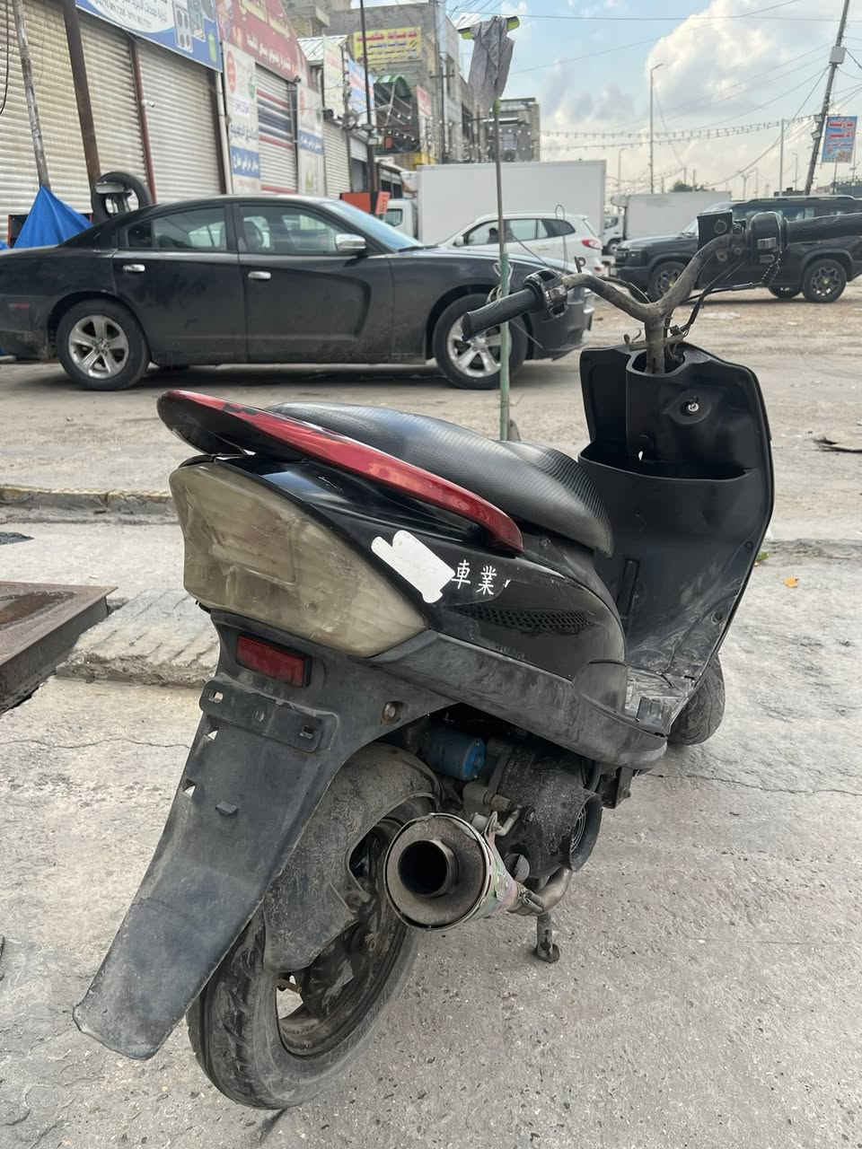 سبب الوعود الكاذبه 
السلام عليكم ماكس عدله بوشه 55 طابوكه جديده 
للبيع سعره 350 قفل مكاني الطالبيه رقمي ***********
