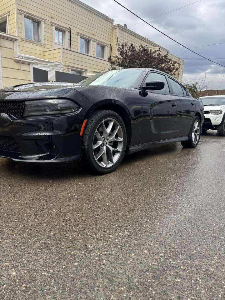 السلام عليكم 
GT/2023
 ماشيه ٣٥ml 
حادثها بجم مبدل بنيد وجاملغ وباب السايق نفس الون سياره حلوه ونضيفه وحادثها موقوي 
 210 $وبيها مجال حك الجيه 
***********
