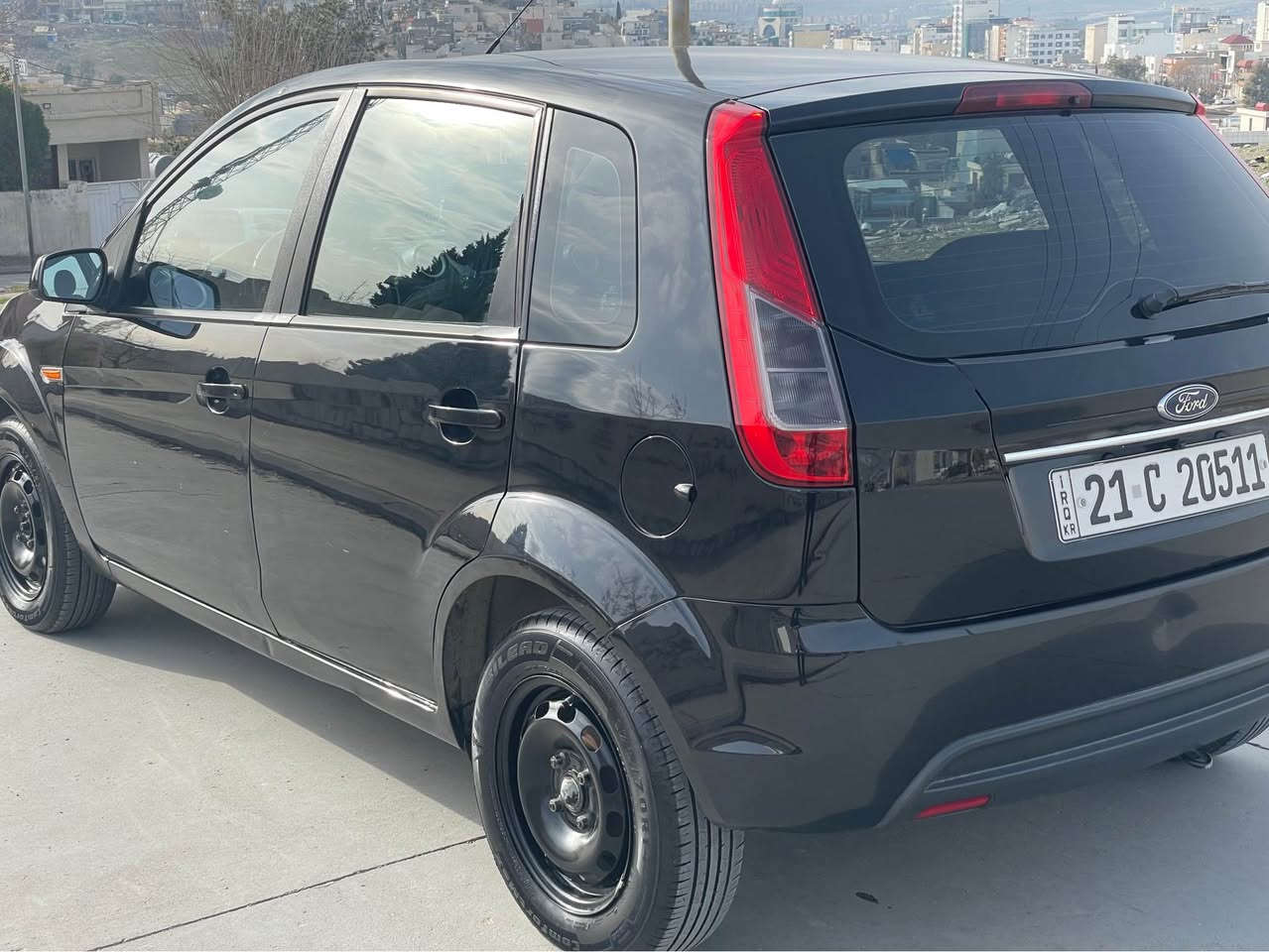 سەرەتا بەناوی خودا فۆرد فیگۆ ٢٠١٤ گێرو مەکینەو تەقەو رەقە کارەبایەت بە شەرت سەیارەکە زۆر پاکو جوان ماوەتەوە 
سۆنەرەکەیم داناوە 
سەنەوی و ئەوەلیات بەشەرت
٨٤ مەجال
*********** السليمانية, العراق
