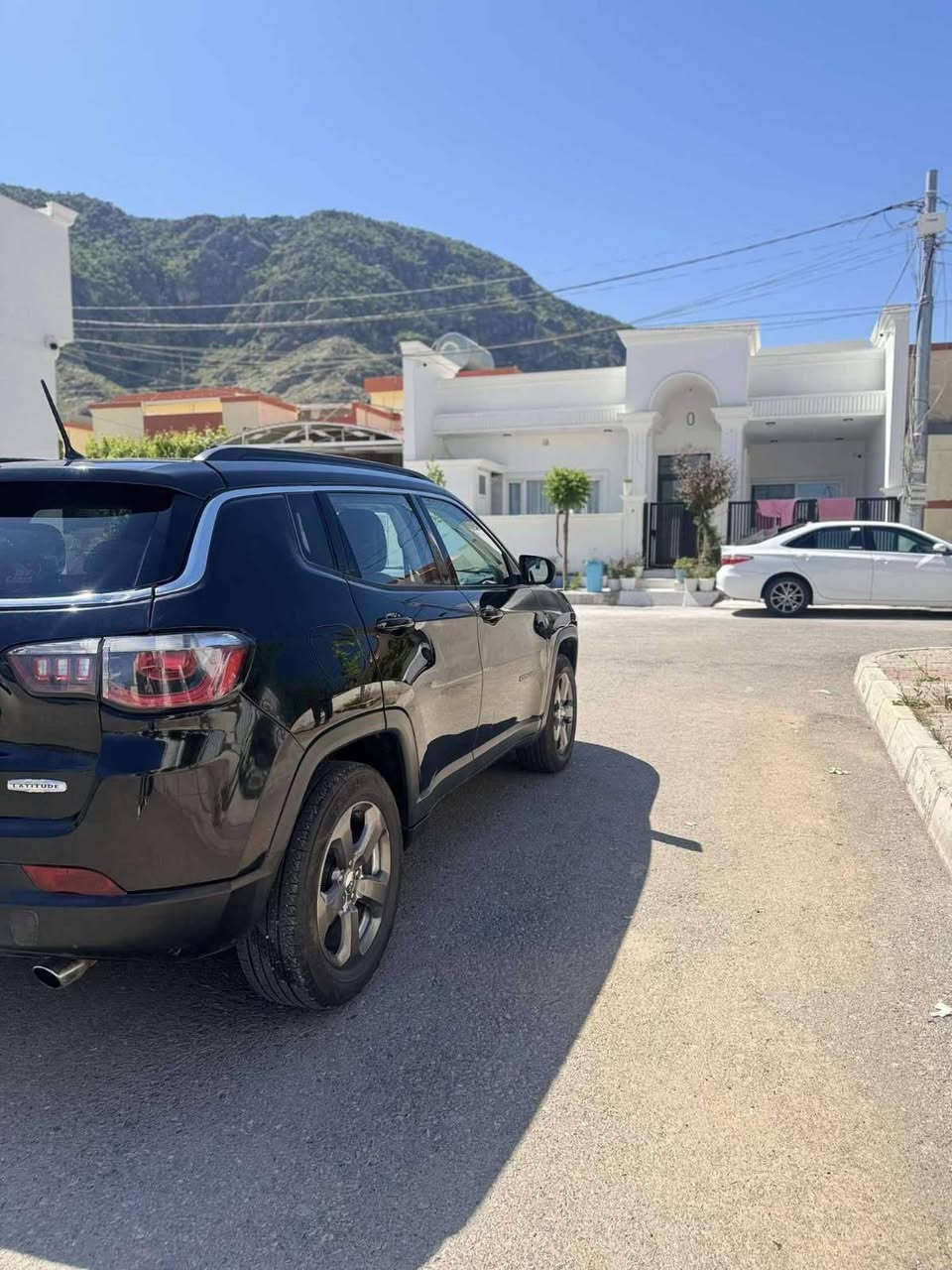 جيب كومپاس  ٢٠١٨(4×4)ده بل اكسل
ره قه م هه ولير سه نه وي نويه تا ٢٠٣٠  به ناو خومه 
بريك به سمه/گيچ اليكتروني سپورت//به سمه//شاشه ئاي پاد//تعديل سورعه//سوكان فوليوم //ده بل اكسل// ئؤتؤ ستؤپ//ئؤتؤ تراكشن//سه نه وي تازه تا ٢٠٣٠//  چوار تايه ي نوي//يه ك ده رگاي دواوه لاي سايه ق بوياغه بي ژوري //پيش و پشت كه پسه//ئيرباگ سيسته م به شه رت..!
گير و مه كينه به شه رتي فيته ر خرامه و به ناو كردن به شه رت 
توند و تولي هه موو گياني به شه رت
سعر (128$) معامله 
شوين رانيه(***********)
