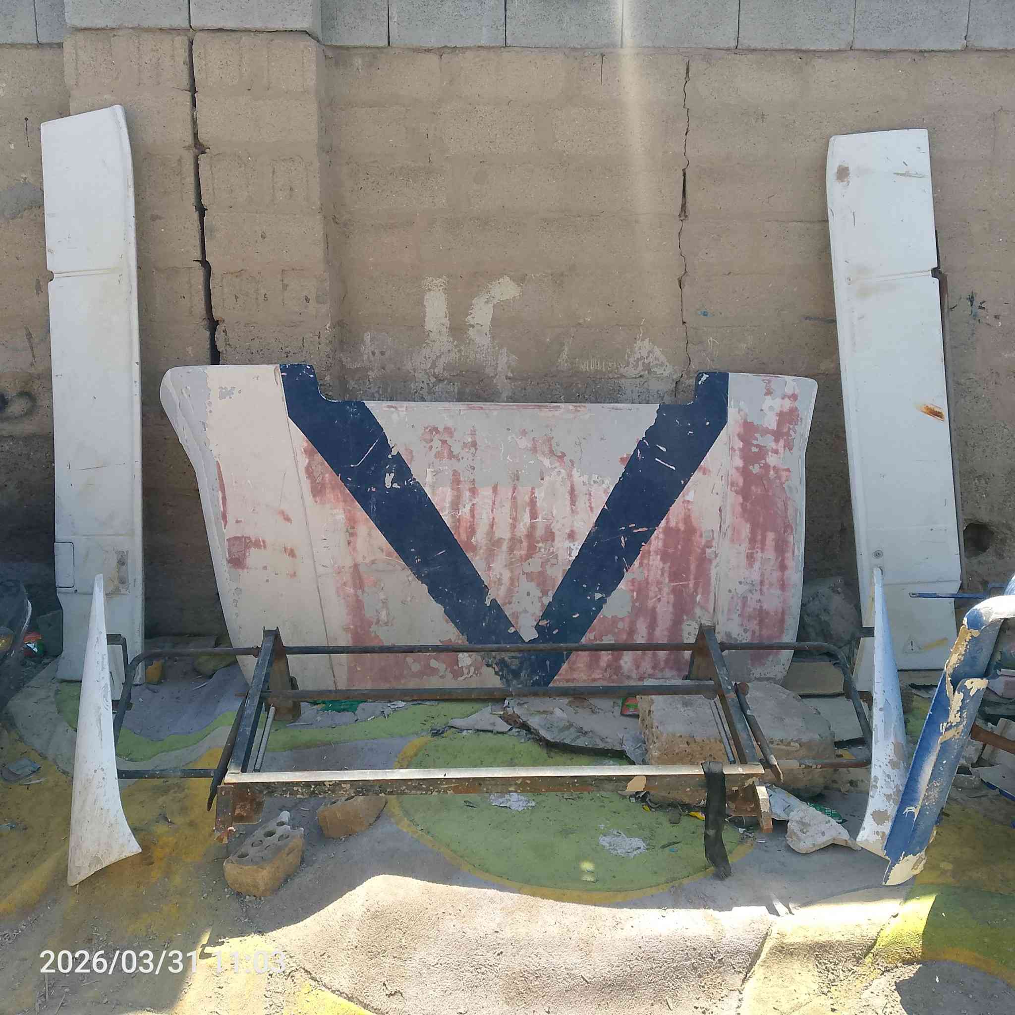 كاسحات فالفو مان صقر السعر 100 الف ***********
