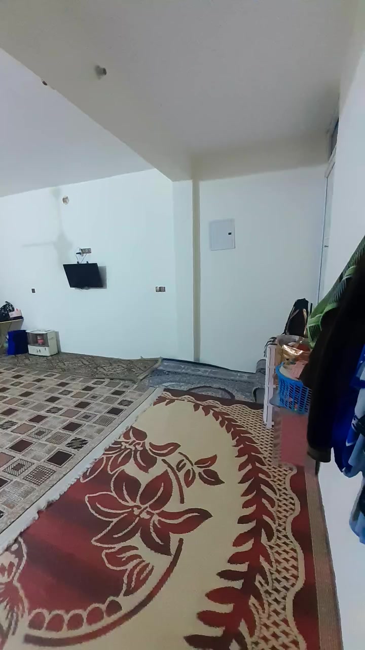 دار طابقين للبيع المساحة ١٠٠ الواجه ٥ النزال ٢٠ في حي الفارس قرب محطة الفارس  السعر ١٥٠ مليون.
***********
