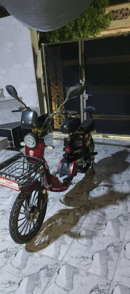 دراجة شحن 24 اربع بطاريات 
الدراجة موضحة بالصور+التشغيل عن بعد مايشتغل العنوان بعقوبة المفرق السعر 240000 
***********
