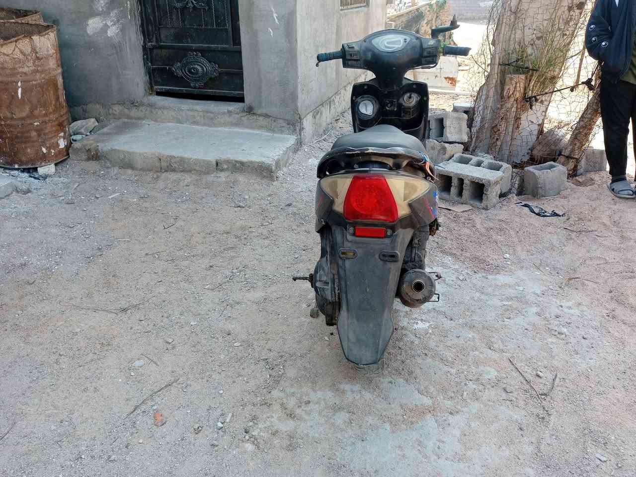 سلام عليكم دراجه البيع نظيفه كلشي شقال سلف مكان كرمت علي حيرساله *********** سعر 350
