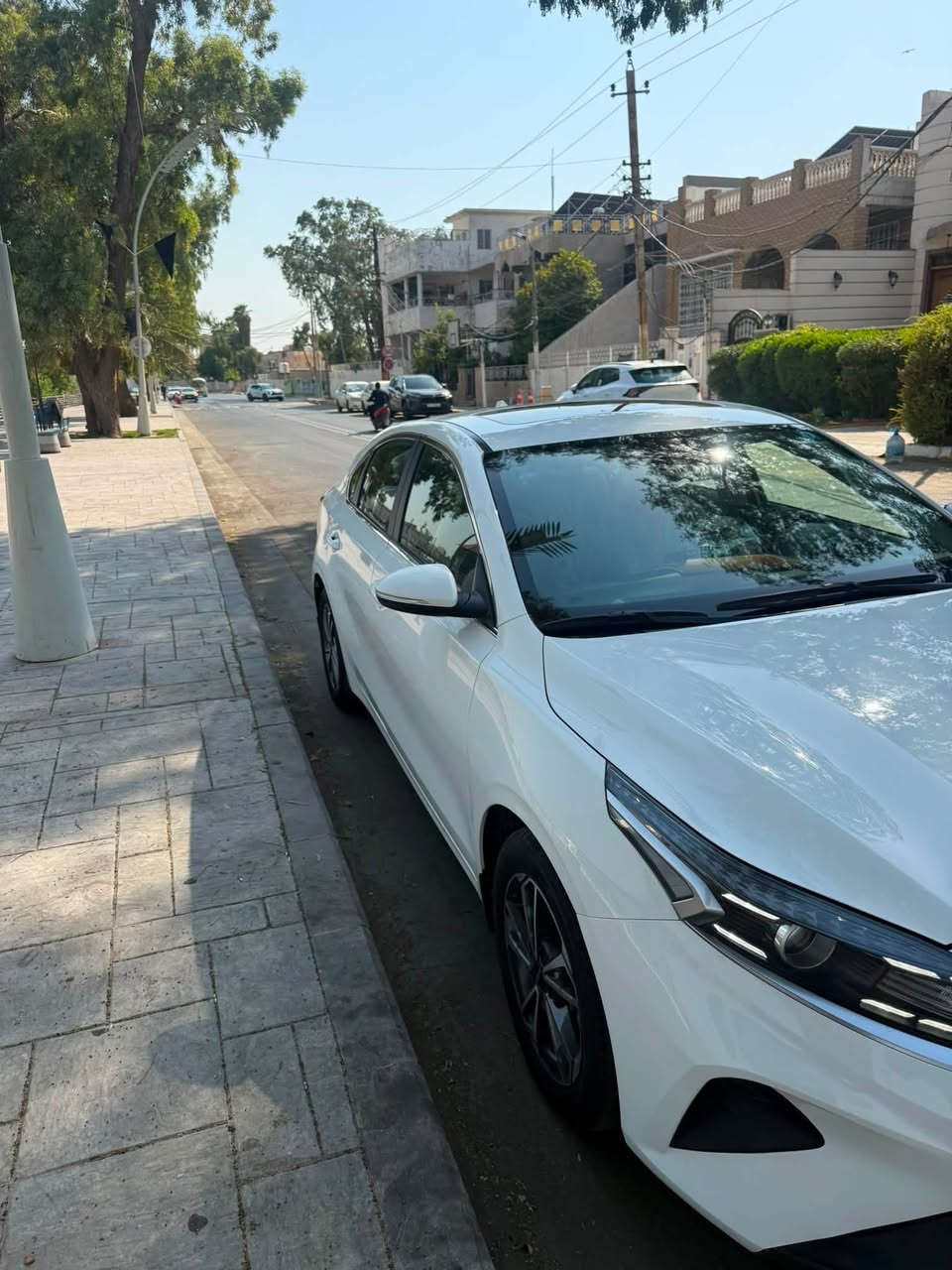 السلام عليكم
سيراتو ٢٤ محرك ٢٠٠٠
رقم بغداد باسمي السيارة  
مري شفط 
قطعتين تبريد 
ويل كب 
ماشيه ١١٨ km
بيها تكحيل وطخات بسيطه 
هذا رقمي للاستفسار 
*********** موجود واتساب
