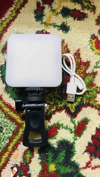 مايك صناع محتوى • ستاند • اضاءة كاميرا