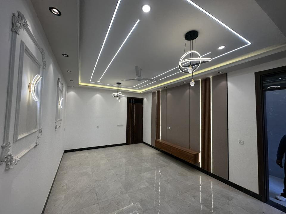 بيت منطقة الراشدية بل نزلة جمال السمكري 350متر طابو زراعي سند 25 بسعر جدا مناسب 270مليون  يحتوي على استقبال ومطبخ وحولي ومنور وغرفتين نوم وصحيات والطابق الثاني غرفتين نوم وبلكونة مطله على الحديقة بيت مصمم على النظام الحديث اي استفسار ***********
