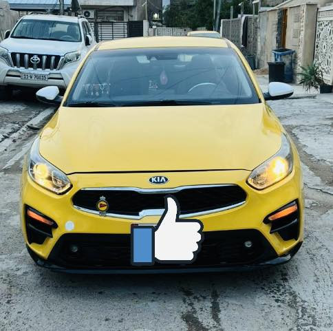 السلام عليكم للبيع
كيا فورتي 

موديل 2021

رقم بغداد باسمي 

حادث خفيف جدا 

محرك الفين دوش 

صدر امامي خلفي جديد 

تبريد ثلج 🧊 

مواصفات نص فول 

السعر 119 وبيه مجال 

السيارة جديده وين ما يعجبك تفحص افحص 

مكان سيارة بغداد 

رقم تلفون ***********
