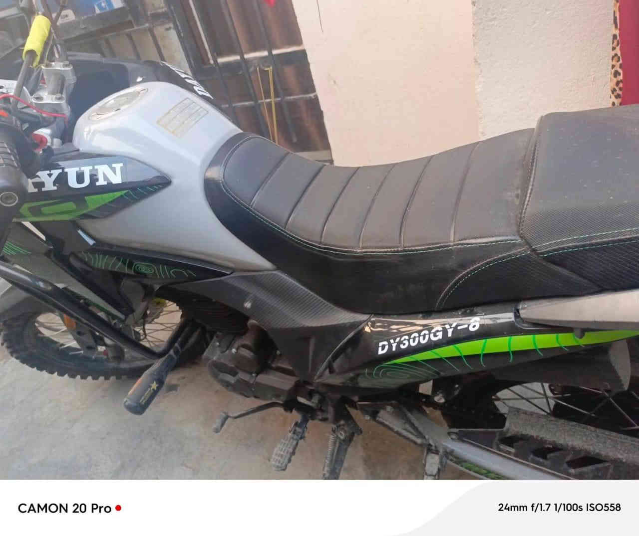 سلام عليكم ادفنجر2025ماشيه10الف الدرجه جديده معنه الكلمه مكفوله من كلشي السعر3150بيهه مجال قليل العنوان بغداد/بغداد جديده الرقم***********
