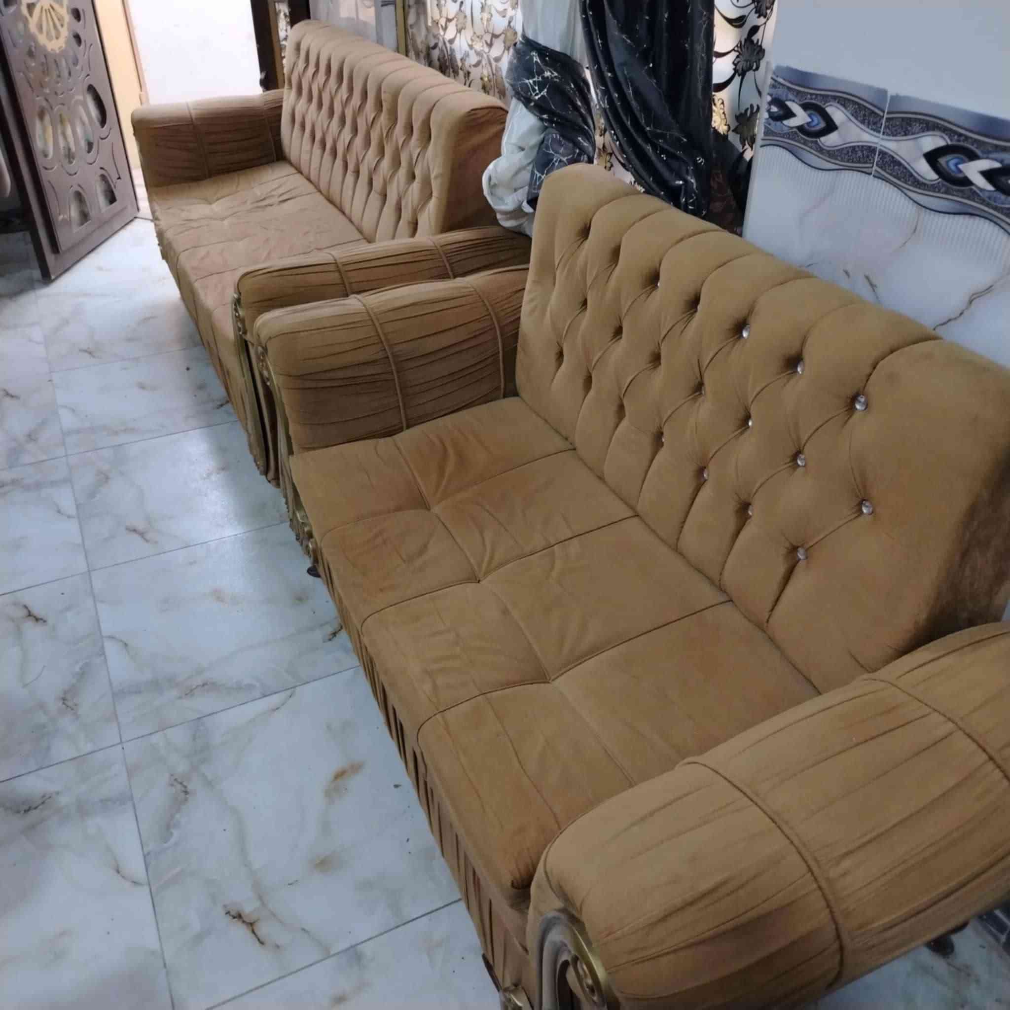 عندي تخم للبيع***********
