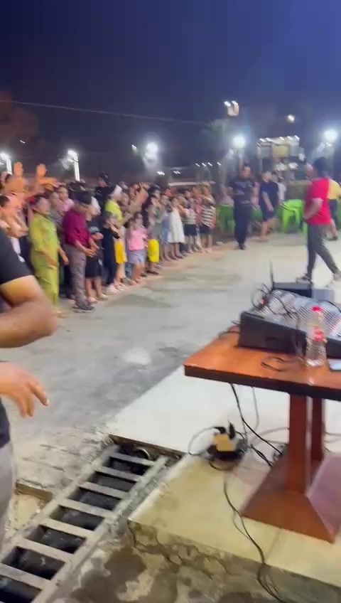 "عيد سعيد مع مثلجات!
[على بالي] يفتح أبوابه للموسم الجديد! وحلتهي الجديدة
خصومات وعروض على كل المرطبات!
تعالوا استريحوا واستمتعوا بحفلة  للاطفال والعاب مجانية!
العنوان: [حي القاهرةالاوالى قرب جسر البنوك]
 ]
ننتظركم!أن شاء الله 😊"


**إذا كنت صاحب هذا الإعلان وتريد حذفه لأي سبب، رجاءا أرسل رسالة إلى الدعم الفني**