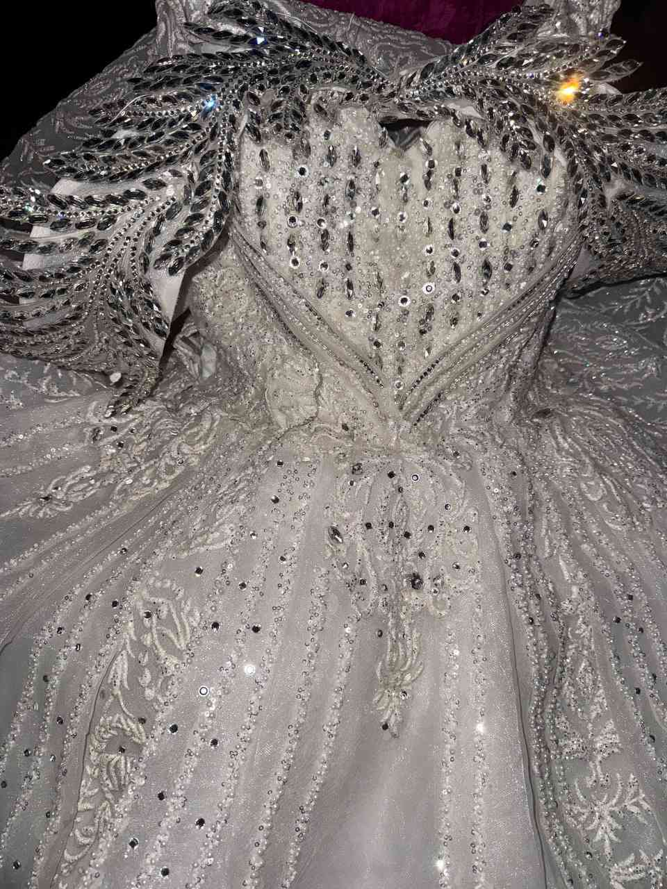 بدلات اعراس القطعه ب 7 يوجد توصيل


**إذا كنت صاحب هذا الإعلان وتريد حذفه لأي سبب، رجاءا أرسل رسالة إلى الدعم الفني**