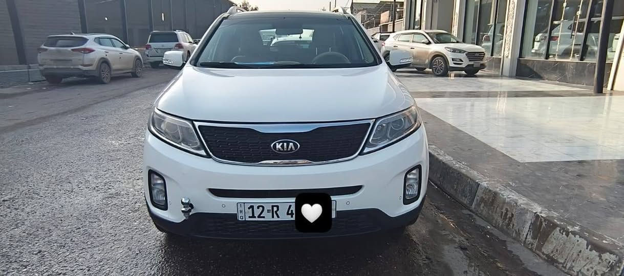 سورنتو 14للبيع بانوراما محرك 6فول فول مواصفات بالسورنتو رقم نينوى الجديد ***********كورك***********
