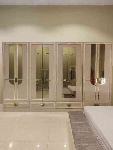 غرفه نوم تركي

عدد القطع ١٠

السعر مليون ٤٠٠

متوفر خدمه توصيل بس

*********** الاستفسار واتساب
