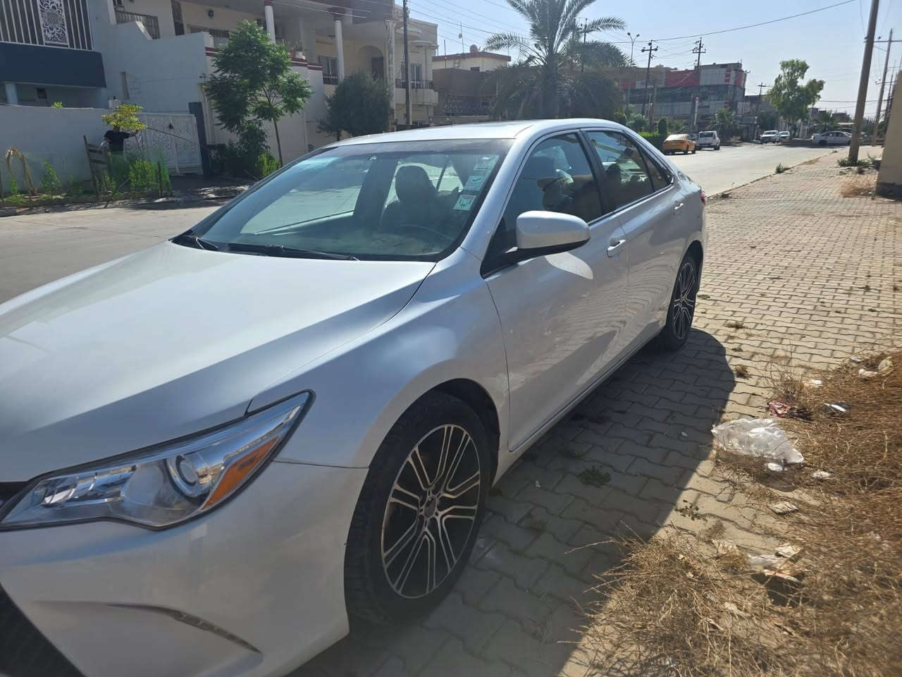 كامري اربيل للبيع وباسمي .
وبسعر مناسب وفووول موصفات .
موديل 2016
السعر 125$ .
مكان السيارة كركوك 
***********
