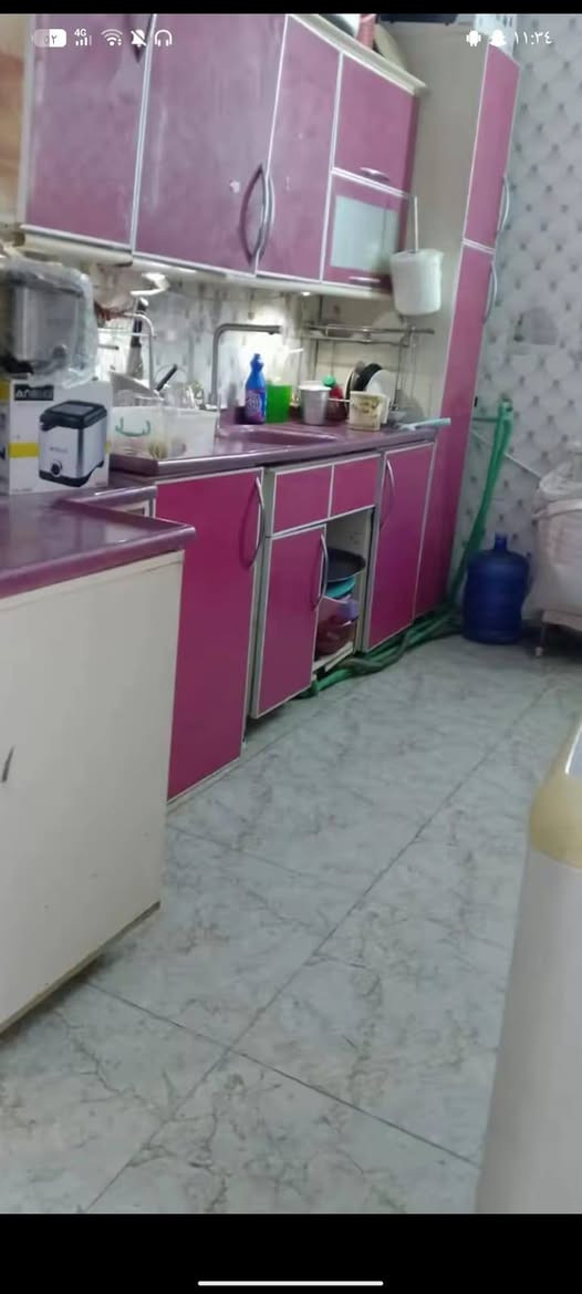 دار زراعي مساحه ١٠٠متر مربع ركن غرفه صاله استقبال مطبخ صحيات درج بيتونه السعر ٢٦ وبي مجال موقع شارع المطار الجديد فرع مجمع جدو  قرب العلويات للاستفسار ***********
