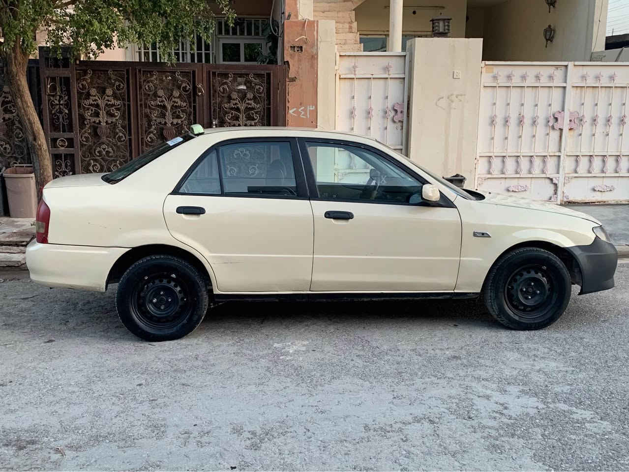 مازدە ٢٠٠٣تەکسی پێشی هەندەک هەیتی
سەنەوی ٢٠٢٣
٣ وەرەقە غەرامەی لەسەرە 
بەشەرتی بەناوکردن نرخی ٦٩ ومەجەل 
ڕەقەم *********** أربيل, العراق
