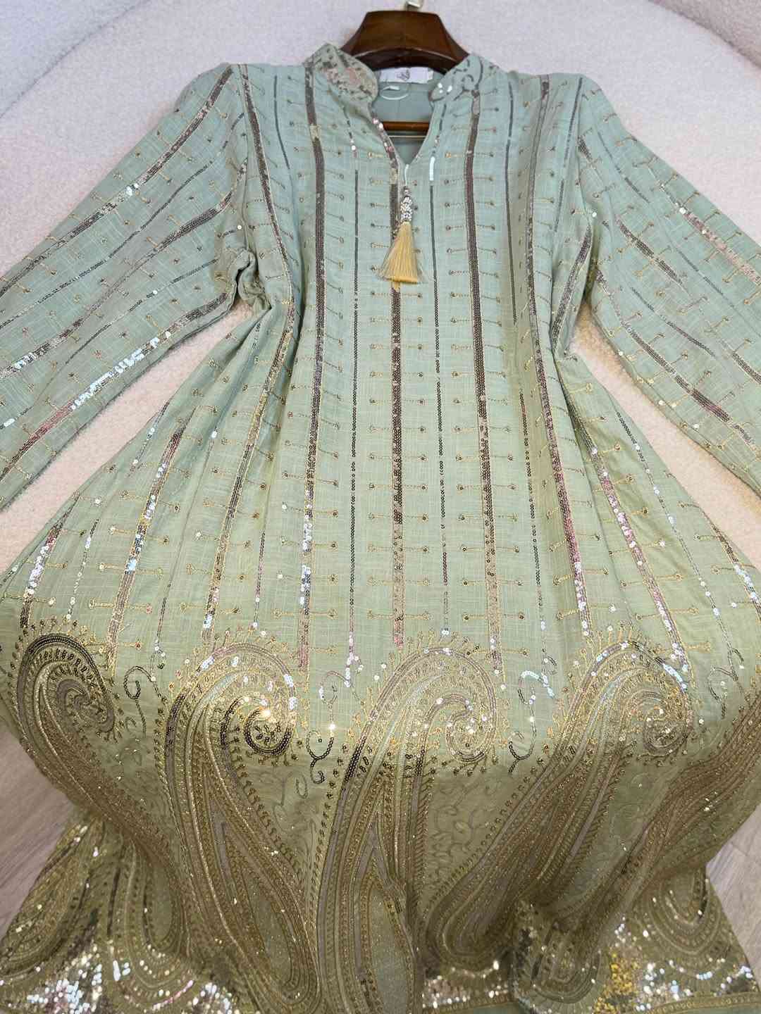 الــسعر35الــف✨🤎
القياسات(L,xl,2x)

للحجز و الاستفسار التواصل على الأرقام واتس اب 

***********
***********
***********
***********

توصيل بغداد  5000
توصيل محافظات  5000
