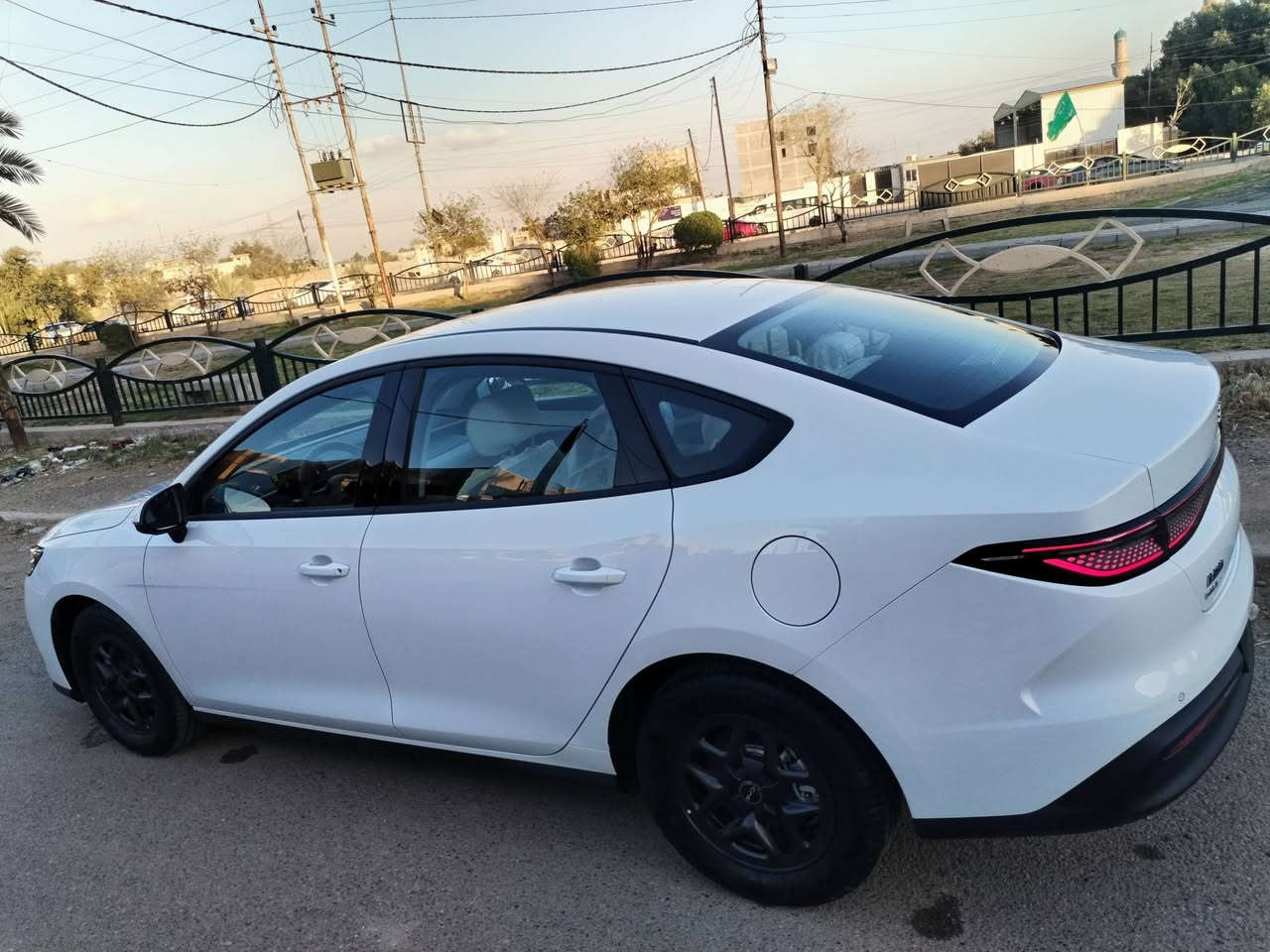 سيل فايف زيرووو موديل 2025
 بدون رقم كفاله عامه ماعدا رصعه بالقمارة بسيطه جدا مال تحميل
 بتراب الشركة بعدها كامل ملحقات وياها السعر 17800وبيها مجال بسيط 
***********
