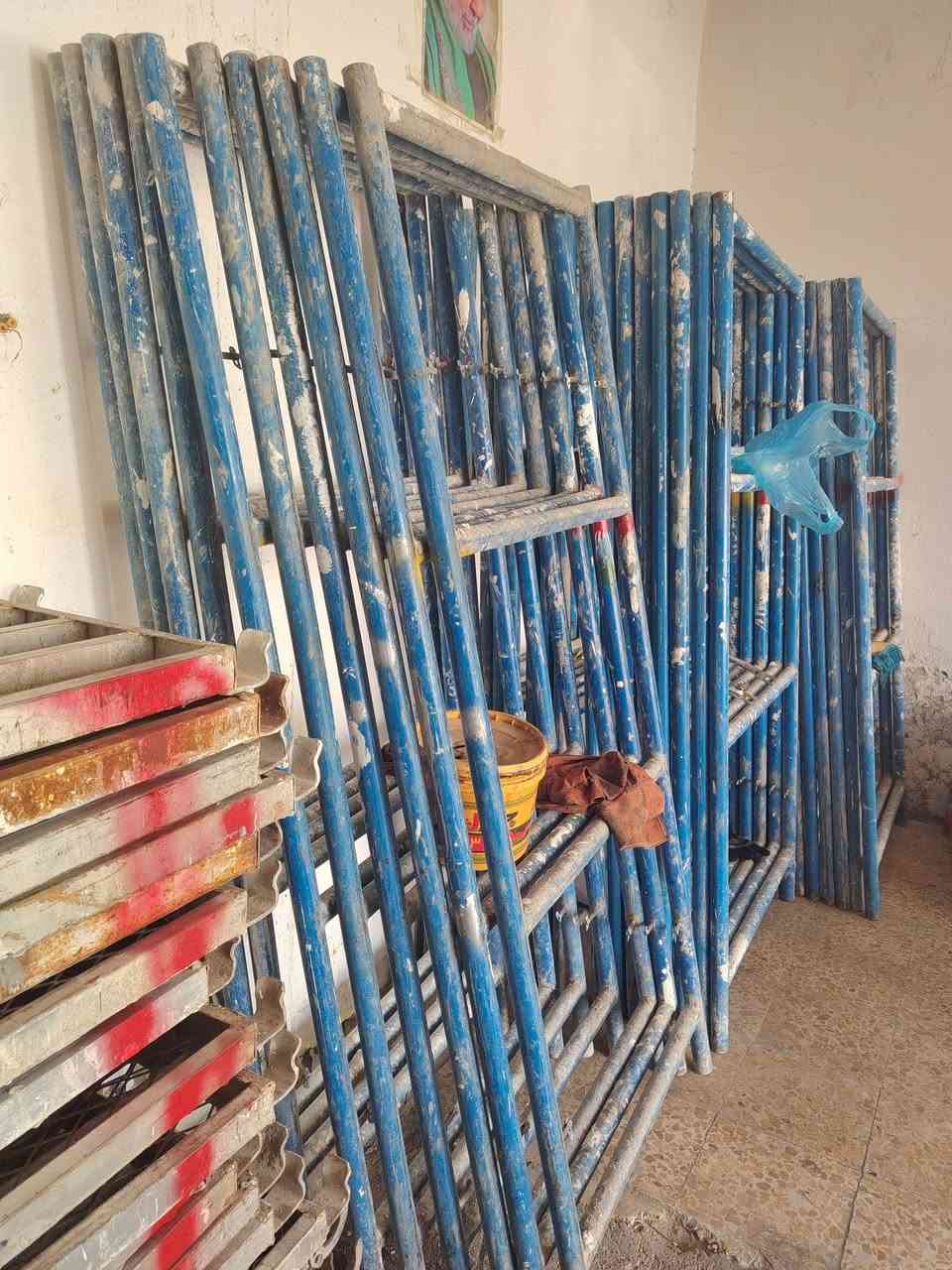 السلام عليكم
سكله كامله للبيع

المكان كوت / دور العمال شارع السكلات

25 قفص

5همرات

3 درين برينه 

2 كسار

5 كوسرات

2 مولدات
2 تاروسات هوا

1 حادله 

6 عرباين

5 براميل سكله

7 براميل ماي

2 درج كهرباء

2 درج مثلث

3 سيار

5 درابات ابو 3

او قزمات او عفريت

الاستفسار الاتصال عل رقم

***********
