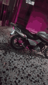 السلام عليكم بانده البيع كامله مكمله فقط بس سلف رايده ربط وراق كامله موديل 17 مكان  خان بني سعد سعر خاص او نتصال  ‏‪***********‬‏
