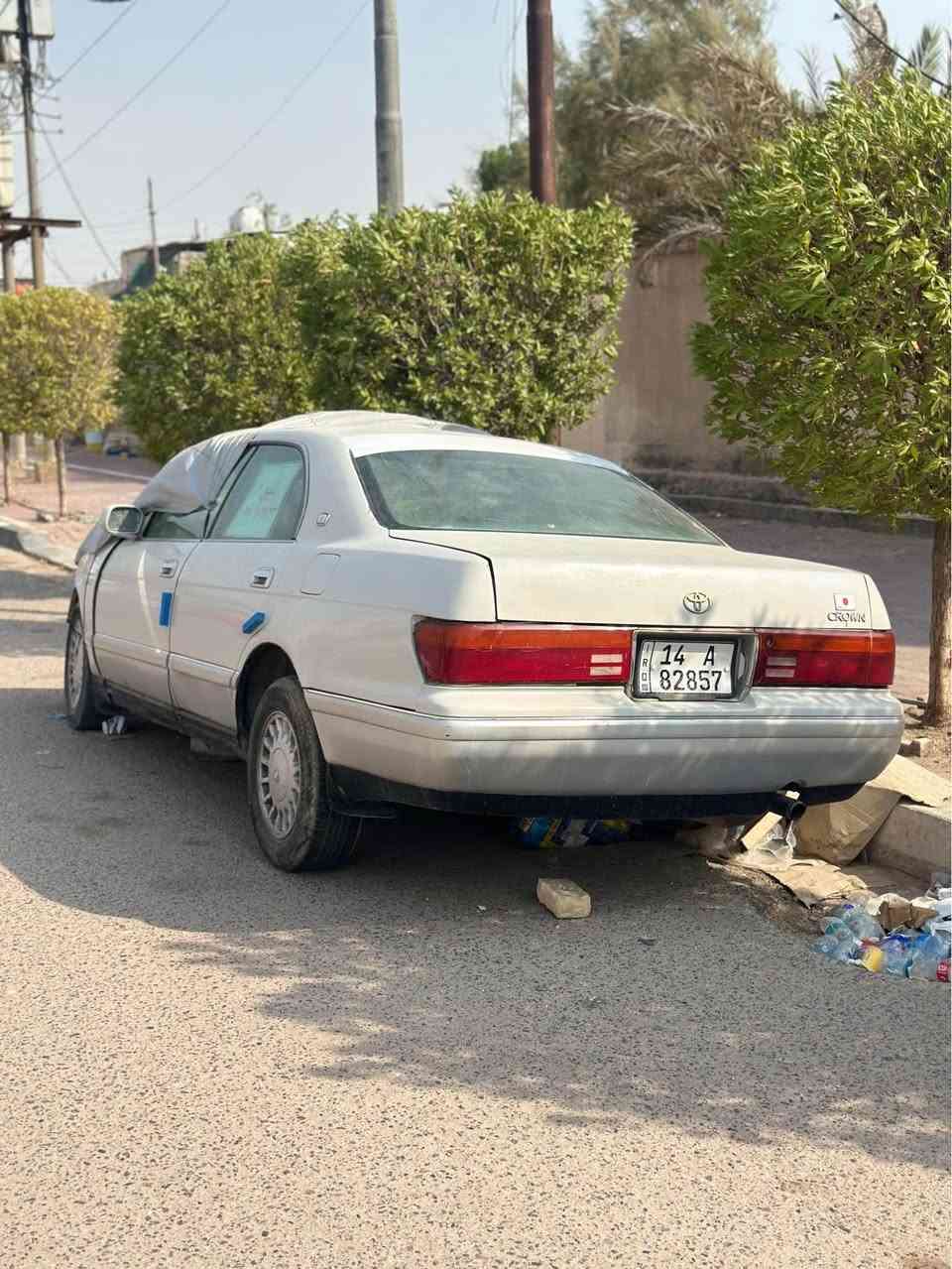 سلام عليكم سياره للبيع بيها حادث جاملغ او بنيد سياره قبل الحادث كفاله عامه 
سياره مكفوله من الكصه والنقل الجثه 
سياره دواخلها  كله جديد مكينه كير جدد
تخم تاير جديد حداديه جديده سستم تبريد كله جديد باقي تفاصيل سياره 
مكان سياره البصره انتصل علا رقم 
*********** Singapore
