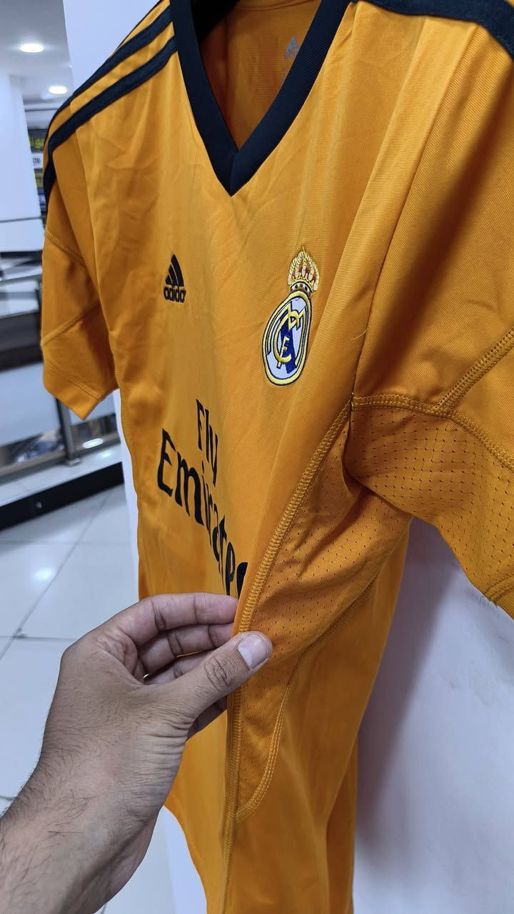 دريس ريال مدريد نسخة العاشرة
جديد غير مستخدم
نظيف جدا 💯
شعار تطريز
قياس L53
يتوفر توصيل


**إذا كنت صاحب هذا الإعلان وتريد حذفه لأي سبب، رجاءا أرسل رسالة إلى الدعم الفني**