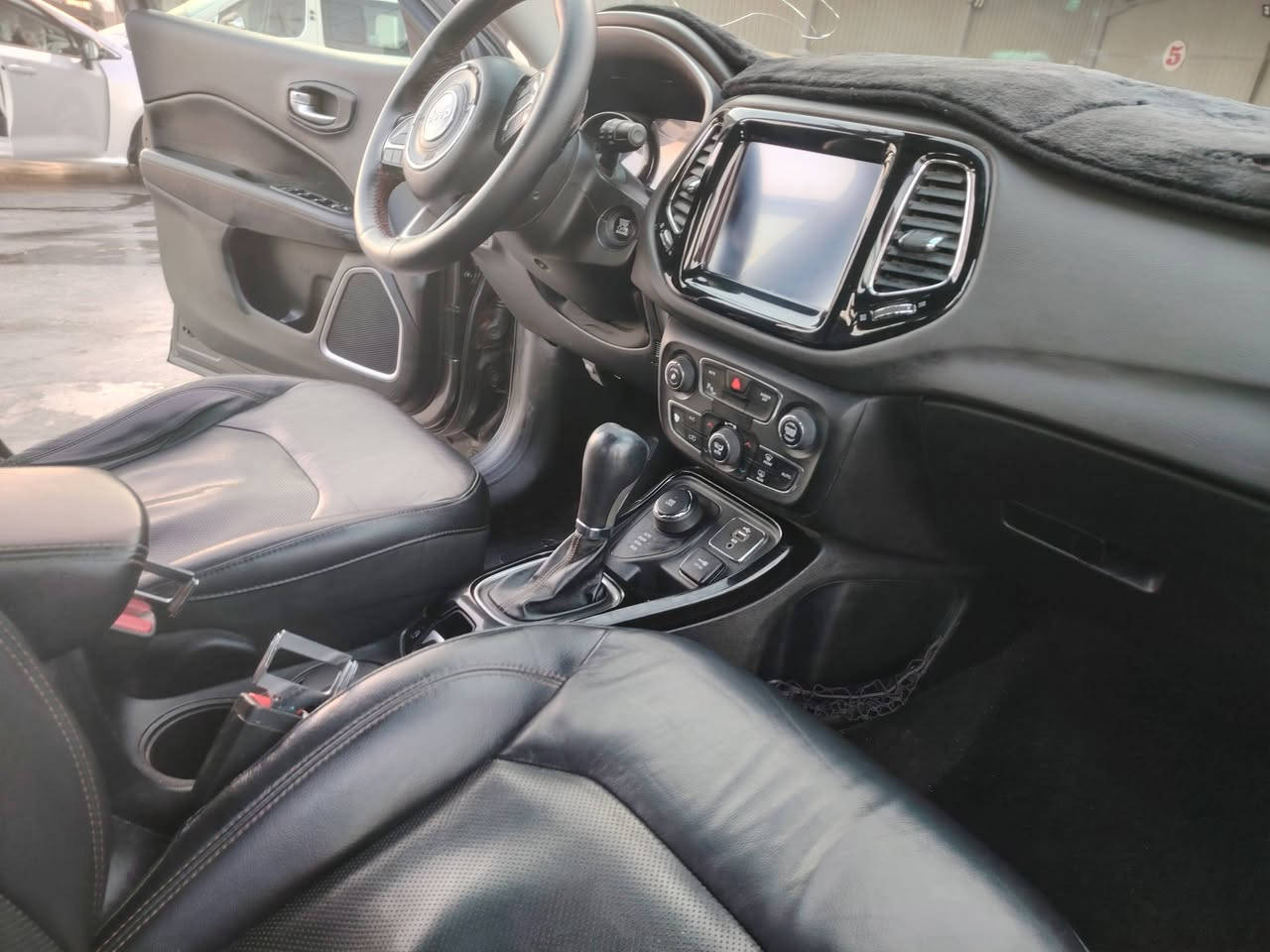 السلام عليكم ورحمة الله وبركاته
مراوس أو بيع 🫸. جيب كنباس 18 لمتدد فول مواصفات ماعدى الفتحة رقم بغداد تحويل ثاني يوم صور الوارد مرفقه بالمنشور 
بعد مواصفات لمتدد معروفه 
البيع 130 بيها مجال قليل لنفوس الطيبه 
مراوس شعندك نزلي. من موديل 18 إلى 20. او 17 أو 16
الرزق ع الله. تحياتي


**إذا كنت صاحب هذا الإعلان وتريد حذفه لأي سبب، رجاءا أرسل رسالة إلى الدعم الفني**