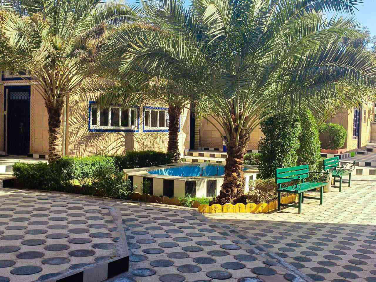 أيها الشباب التحقوا بالحوزة العلمية
دعوة الى خريجي المتوسطة والاعداديات والجامعات

انطلاقا من قوله تعالى:(وَمَا كَانَ ٱلۡمُؤۡمِنُونَ لِيَنفِرُواْ كَآفَّةٗۚ فَلَوۡلَا نَفَرَ مِن كُلِّ فِرۡقَةٖ مِّنۡهُمۡ طَآئِفَةٞ لِّيَتَفَقَّهُواْ فِي ٱلدِّينِ وَلِيُنذِرُواْ قَوۡمَهُمۡ إِذَا رَجَعُوٓاْ إِلَيۡهِمۡ لَعَلَّهُمۡ يَحۡذَرُونَ )..تدعو جامعة الامام المهدي (عليه السلام) النموذجية للدراسات الدينية في النجف الاشرف خريجي المتوسطة والاعدادية والجامعات للدراسة فيها. 

🔹الخدمات المتوفرة:
١- السكن والطعام المجاني.
٢- كادر تدريسي متخصص.
٣- شهادة حوزوية من الجامعة.
٤- مكتبة عامة. 
٥- ساحات وحدائق.
٦- راتب شهري.
٧- زيارة المراقد المقدسة في العراق مجانا. 

🔹المكان: 
النجف الاشراف - شارع الامام علي (عليه السلام)- خلف الحسينية الفاطمية الكبرى. 

🔹للمزيد من المعلومات 
***********
